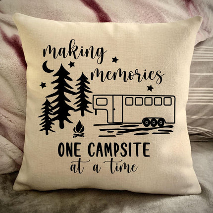 Horse Camper Trailer Decorative pillow cover - Making Memories Campsite pillow cover - Personalize camper gift - USA Travel Map Pillow Camping decor
