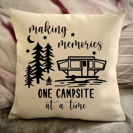 Popup Pull Trailer Decorative pillow cover - Making Memories Campsite pillow cover - Personalize camper gift - USA Travel Map Pillow Camping decor