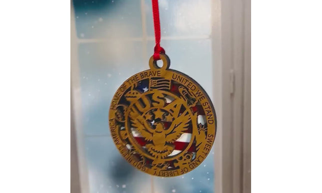 USA Eagle Wood Ornament, Patriotic Holiday Decoration, American Pride Gift for Veterans and Families